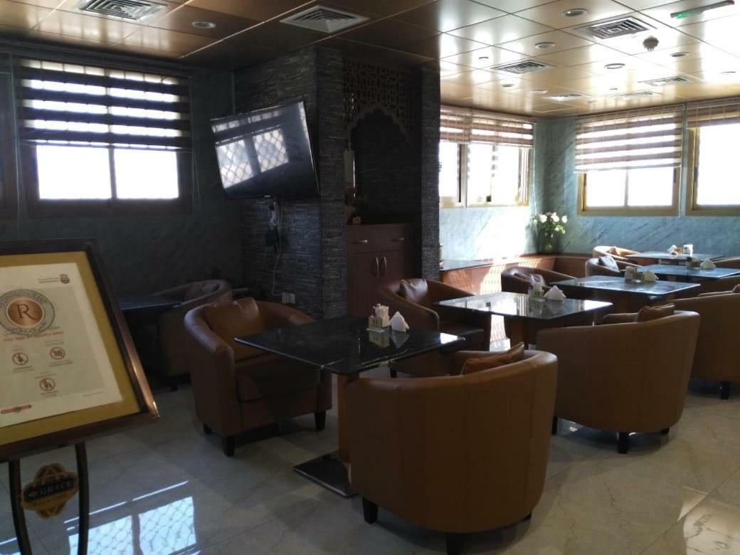 Flamingo Hotel Apartment Abu Dhabi Exterior foto